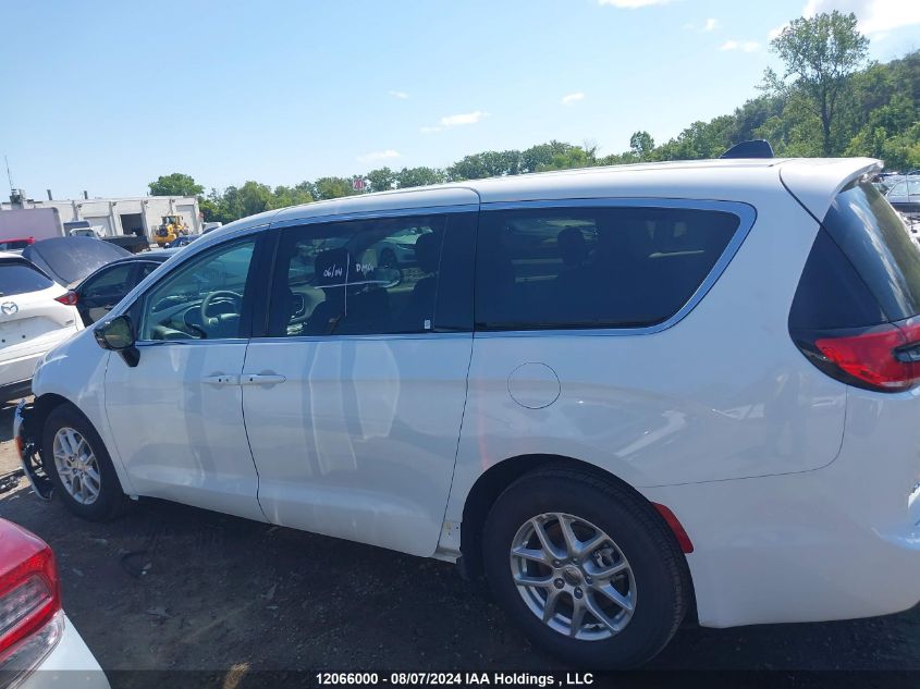2024 Chrysler Pacifica Touring L VIN: 2C4RC1BG5RR161946 Lot: 12066000