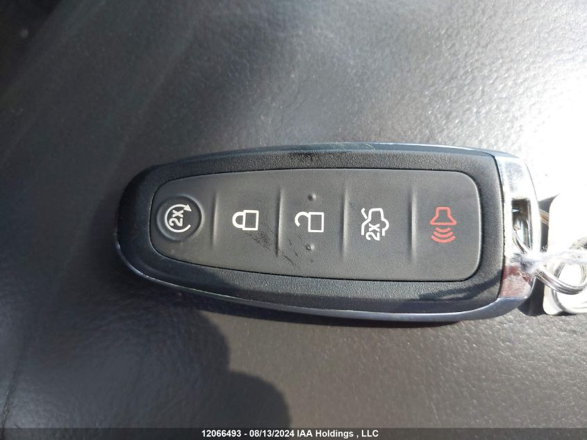 2015 Ford Escape Titanium VIN: 1FMCU9J92FUB76421 Lot: 12066493