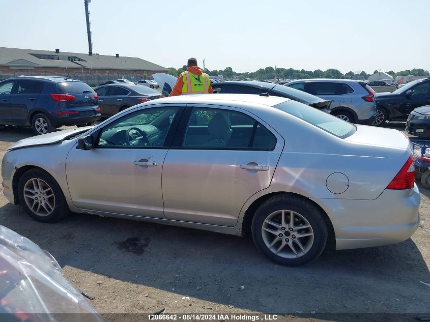 2011 Ford Fusion S VIN: 3FAHP0GA3BR136029 Lot: 12066642