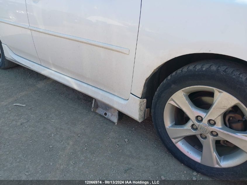 2011 Toyota Corolla S VIN: 2T1BU4EE6BC608039 Lot: 12066974