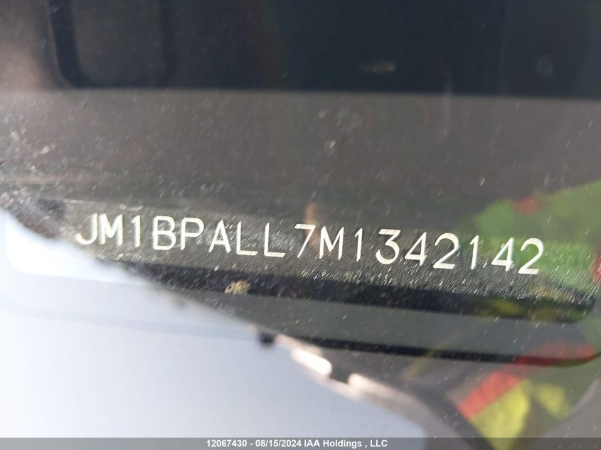 2021 Mazda 3 Preferred VIN: JM1BPALL7M1342142 Lot: 12067430