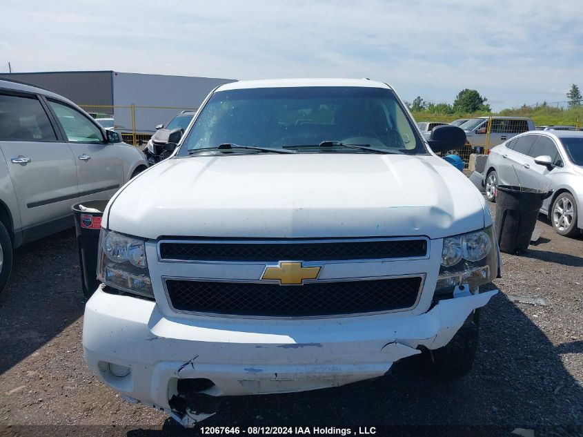 2009 Chevrolet Suburban VIN: 1GNGK46K89R231060 Lot: 12067646