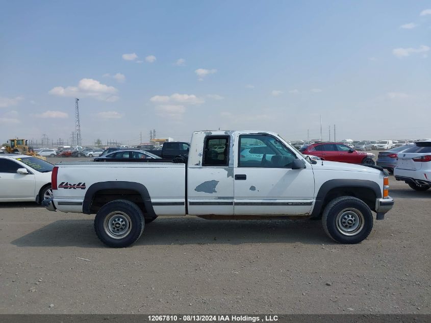 2000 Chevrolet C/K 2500 VIN: 1GCGK29J1YF472023 Lot: 12067810