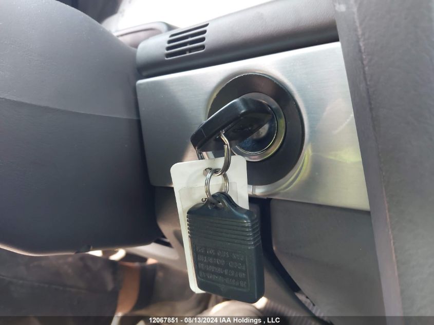 2002 Ford Thunderbird VIN: 1FAHP60A42Y127161 Lot: 12067851