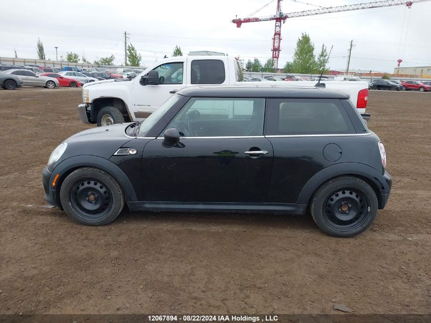 2013 Mini Cooper VIN: WMWSU3C50DT688623 Lot: 12067894