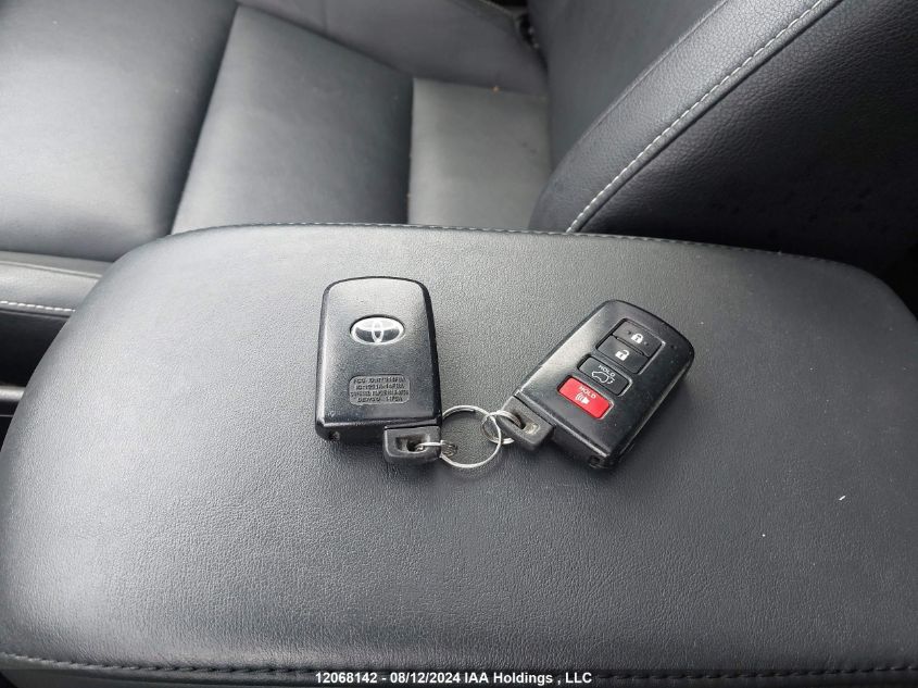 2017 Toyota Rav4 Hybrid Limited VIN: JTMDJREV9HD063366 Lot: 12068142