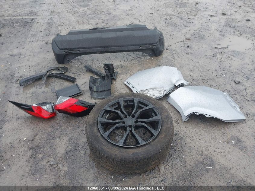 2020 Toyota Rav4 Xle VIN: 2T3R1RFV0LC120796 Lot: 12068351