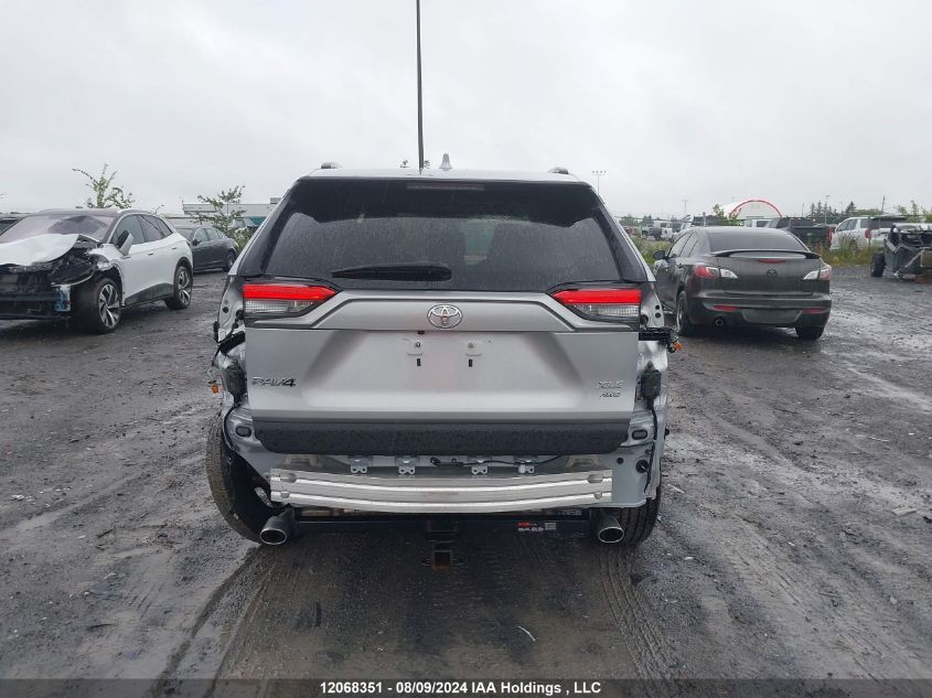 2020 Toyota Rav4 Xle VIN: 2T3R1RFV0LC120796 Lot: 12068351