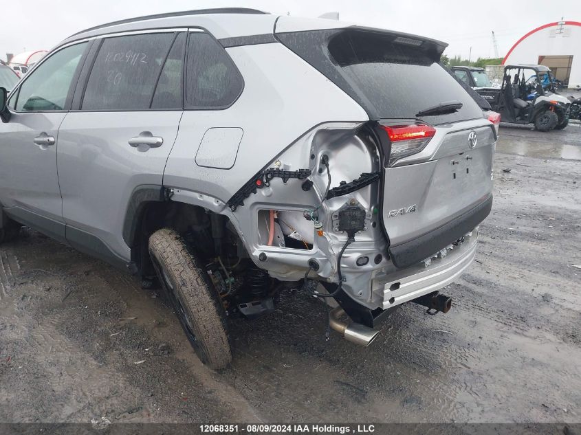 2020 Toyota Rav4 Xle VIN: 2T3R1RFV0LC120796 Lot: 12068351