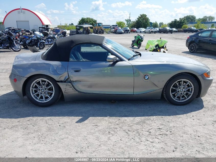 2004 BMW Z4 VIN: 4USBT33574LS51749 Lot: 12068987