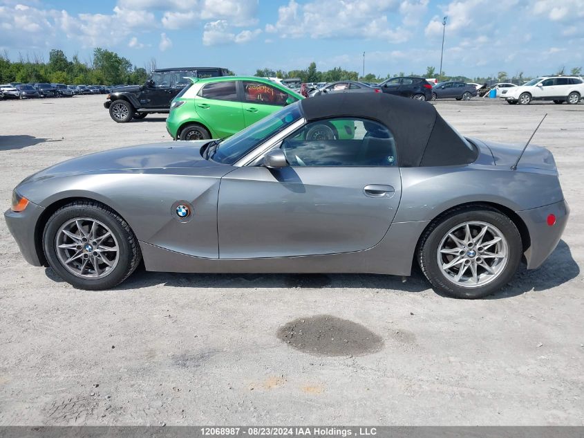 2004 BMW Z4 VIN: 4USBT33574LS51749 Lot: 12068987