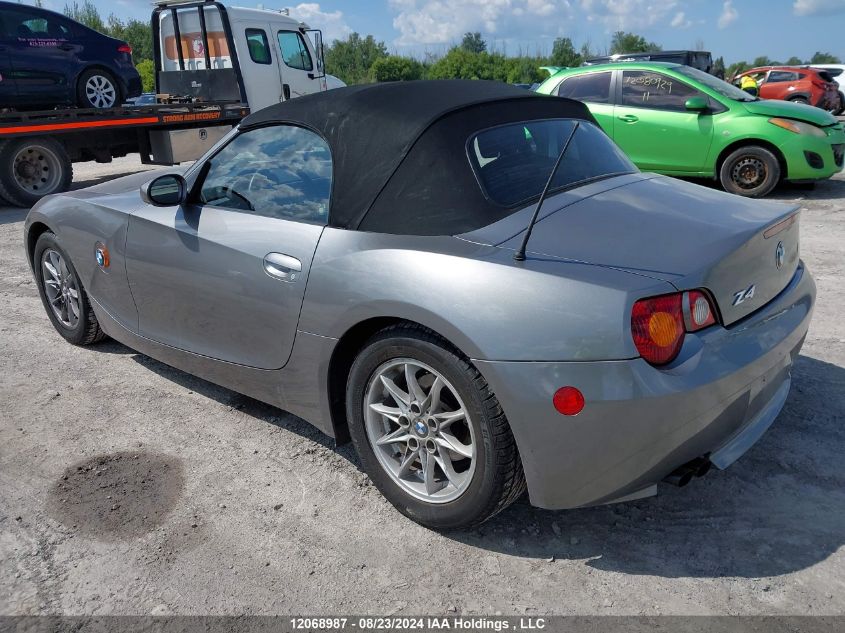 2004 BMW Z4 VIN: 4USBT33574LS51749 Lot: 12068987