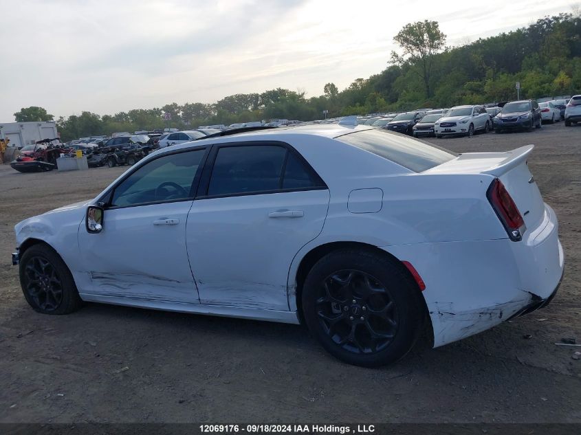 2022 Chrysler 300 S Awd VIN: 2C3CCAGGXNH154736 Lot: 12069176