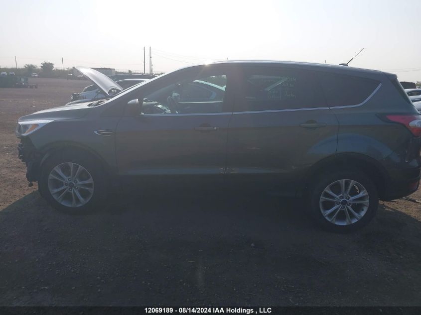 2017 Ford Escape Se VIN: 1FMCU0GDXHUA97718 Lot: 12069189