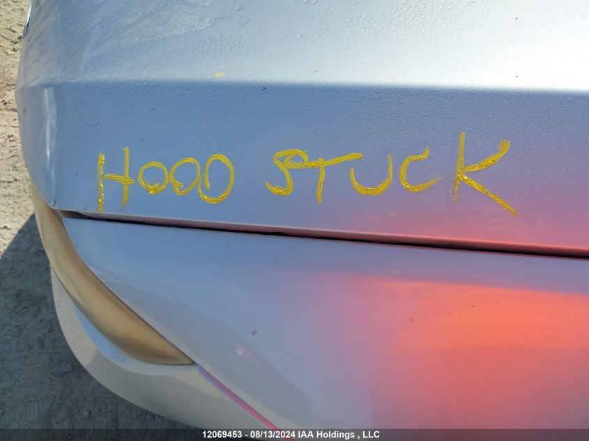 2007 BMW 3 Series VIN: WBAVC93517KX60829 Lot: 12069453