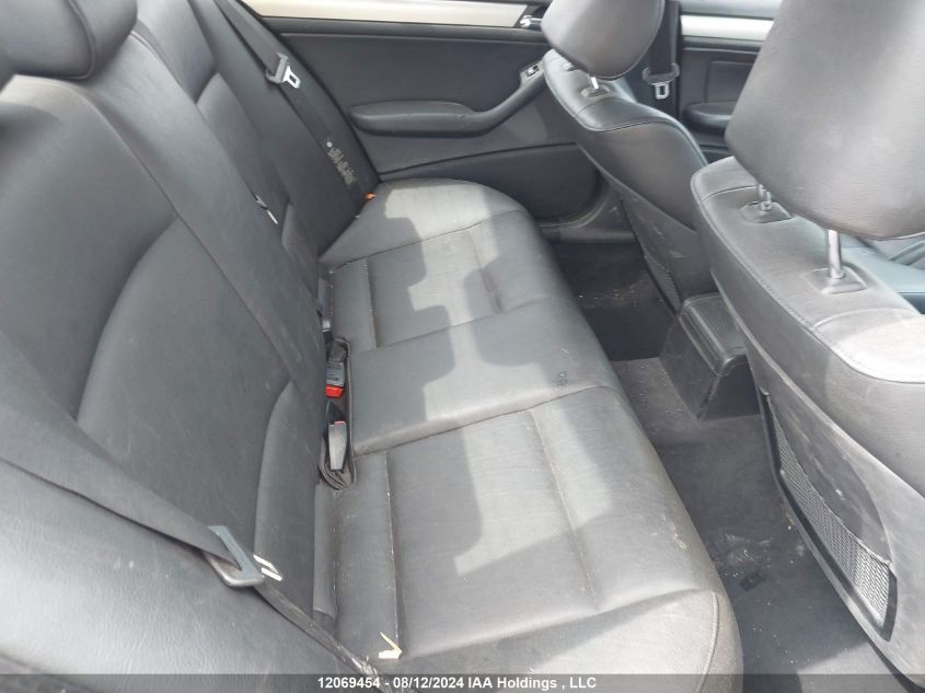 2004 BMW 3 Series VIN: WBAEU33474PF62324 Lot: 12069454