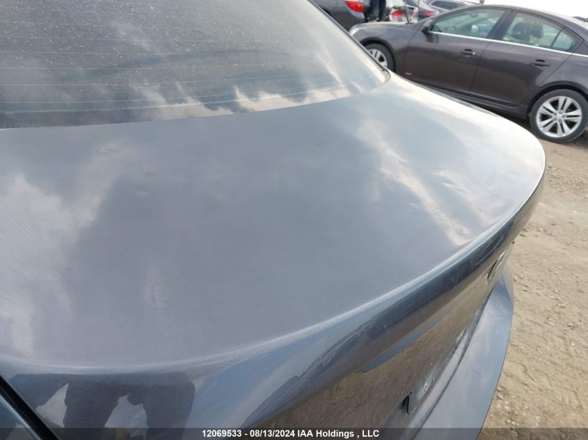 2007 BMW 3 Series VIN: WBAVC93527KZ71148 Lot: 12069533