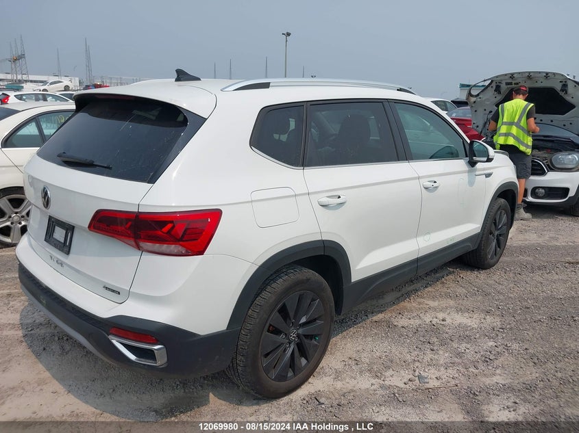 Auction sale of the 2022 VOLKSWAGEN TAOS , vin: 3VVWX7B23NM039359, lot number: 12069980