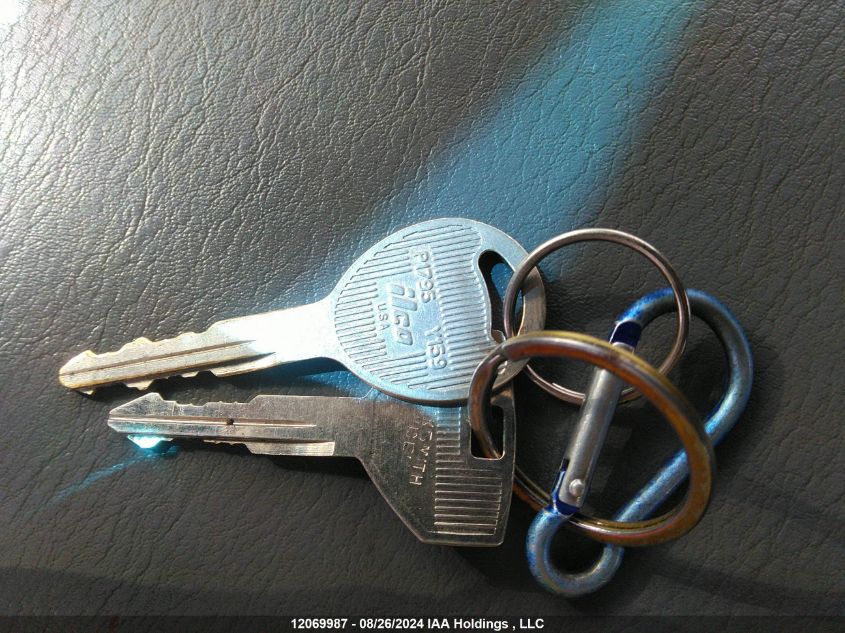 1998 Dodge Ram 1500 VIN: 1B7HF13Y3WJ183745 Lot: 12069987