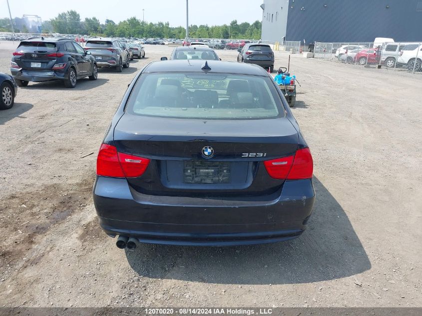 2010 BMW 3 Series VIN: WBAPG7C59AA641702 Lot: 12070020