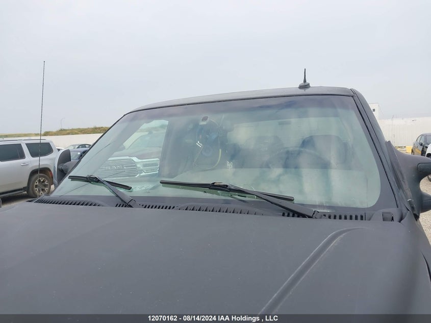 2002 Chevrolet Silverado 2500Hd VIN: 1GCHK23172F228526 Lot: 12070162