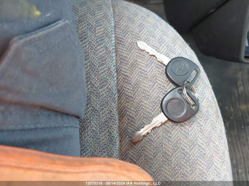 2004 Chevrolet Express G2500 VIN: 1GCGG25VX41167301 Lot: 12070315