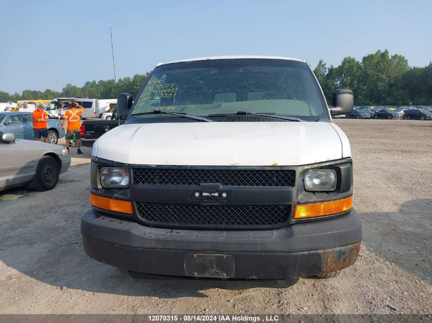 2004 Chevrolet Express G2500 VIN: 1GCGG25VX41167301 Lot: 12070315