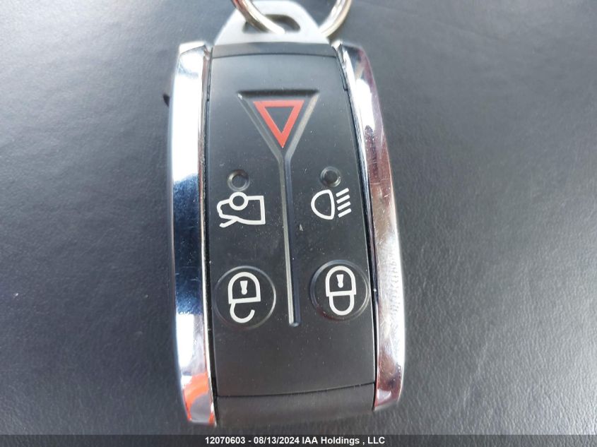 2010 Jaguar Xf VIN: SAJXA0GB8ALR69758 Lot: 12070603