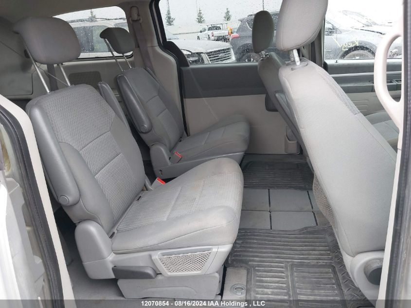 2010 Dodge Grand Caravan Se VIN: 2D4RN4DE3AR208048 Lot: 12070854