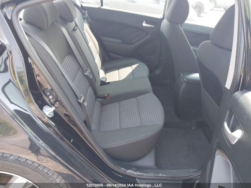 2018 Kia Forte VIN: 3KPFL4A72JE179381 Lot: 12070888