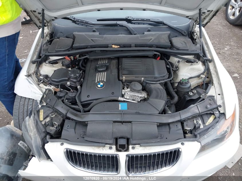 2008 BMW 3 Series VIN: WBAVB73558KY64054 Lot: 12070920