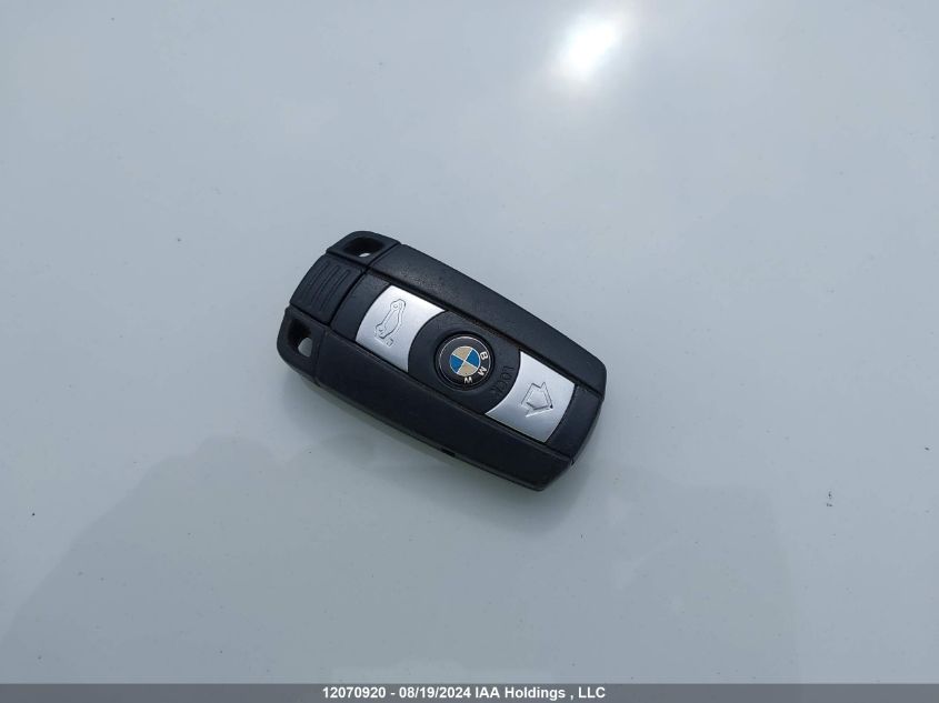 2008 BMW 3 Series VIN: WBAVB73558KY64054 Lot: 12070920