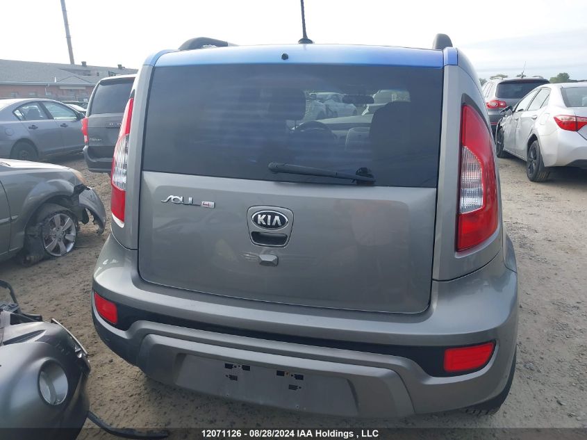 KNDJT2A68D7582422 2013 Kia Soul