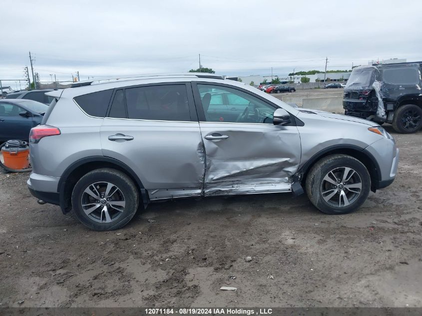 2017 Toyota Rav4 Xle VIN: 2T3WFREV2HW353882 Lot: 12071184