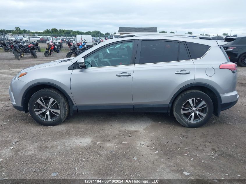 2017 Toyota Rav4 Xle VIN: 2T3WFREV2HW353882 Lot: 12071184