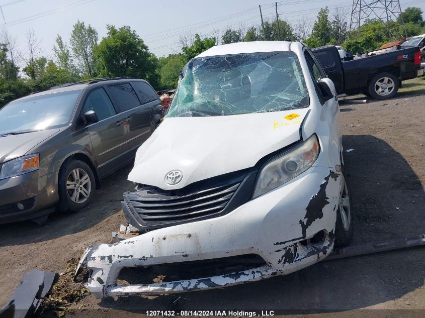 5TDZK3DC5ES483528 2014 Toyota Sienna