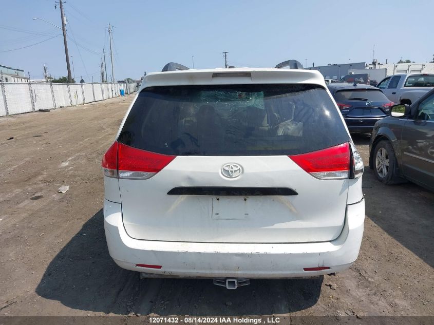 5TDZK3DC5ES483528 2014 Toyota Sienna