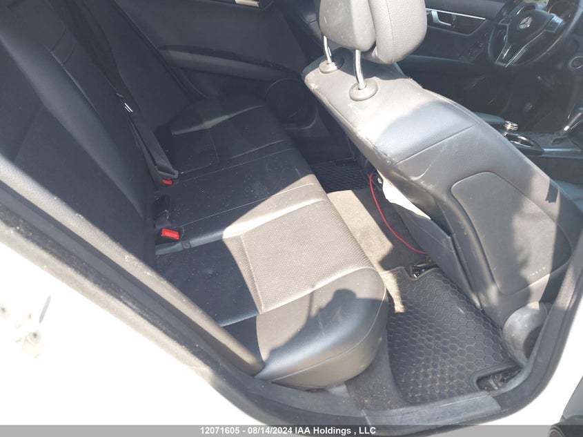 2014 Mercedes-Benz C-Class VIN: WDDGF8AB0EG155938 Lot: 12071605