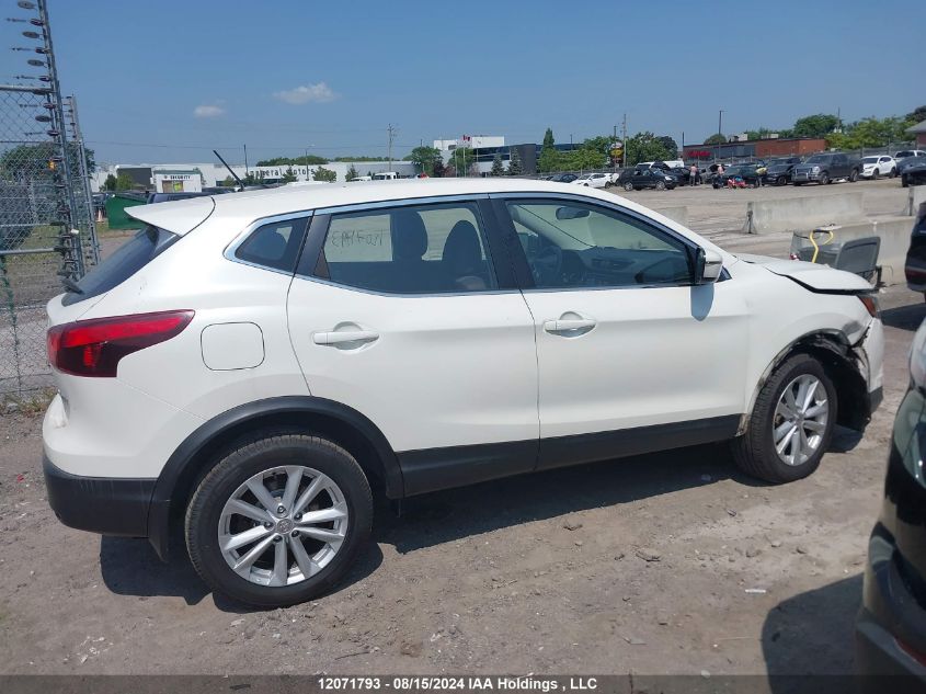 JN1BJ1CR5JW285043 2018 Nissan Qashqai