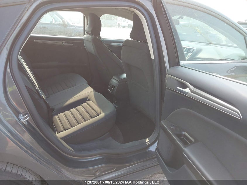 2017 Ford Fusion Se VIN: 3FA6P0H72HR261266 Lot: 12072061