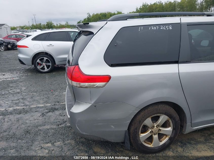 5TDKK3DC9BS060061 2011 Toyota Sienna Le