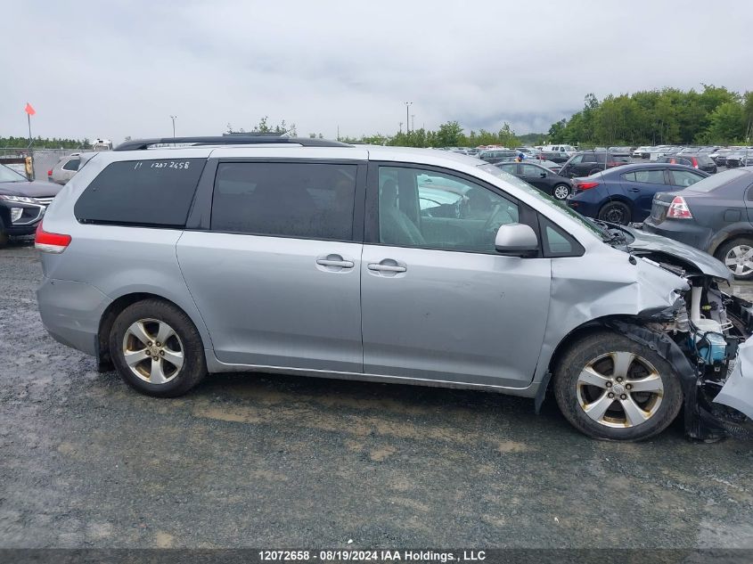 5TDKK3DC9BS060061 2011 Toyota Sienna Le