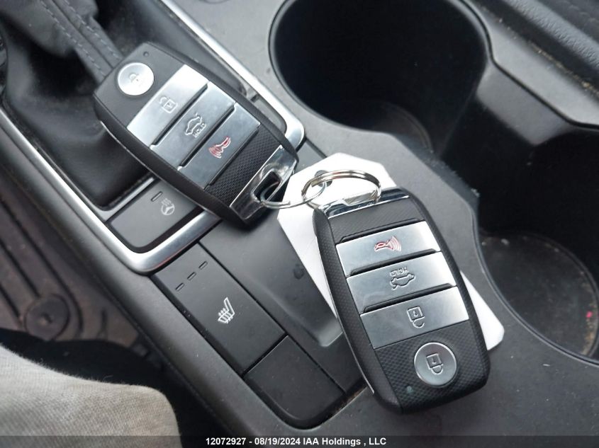 2018 Kia Optima VIN: 5XXGT4L39JG211247 Lot: 12072927