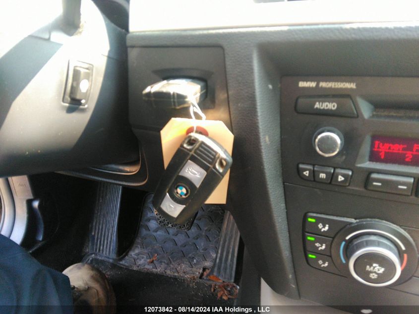 2010 BMW 323 I VIN: WBAPG7C57AA794739 Lot: 12073842