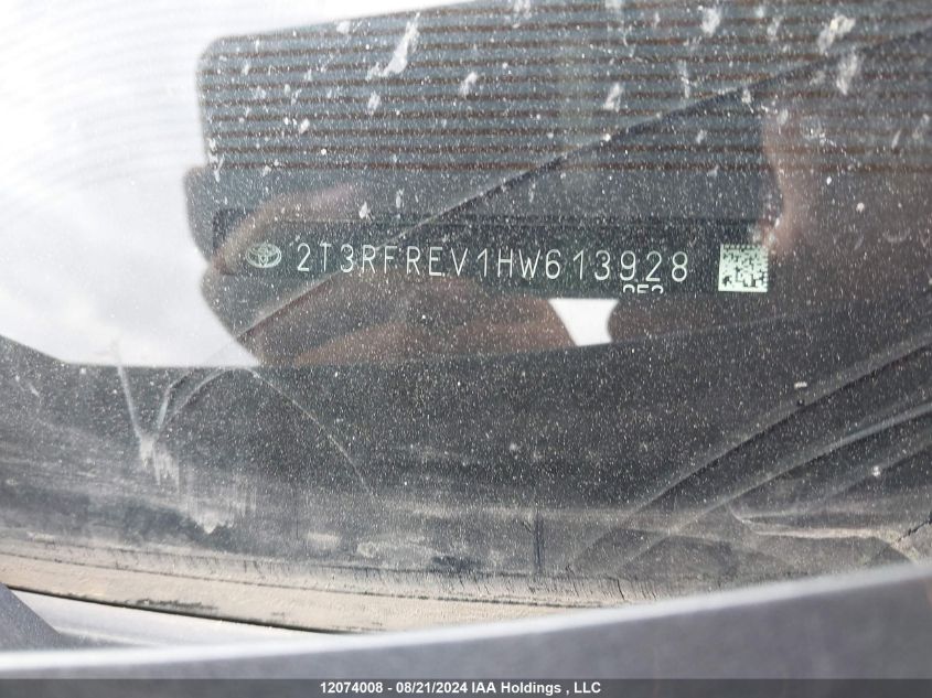 2017 Toyota Rav4 Xle VIN: 2T3RFREV1HW613928 Lot: 12074008