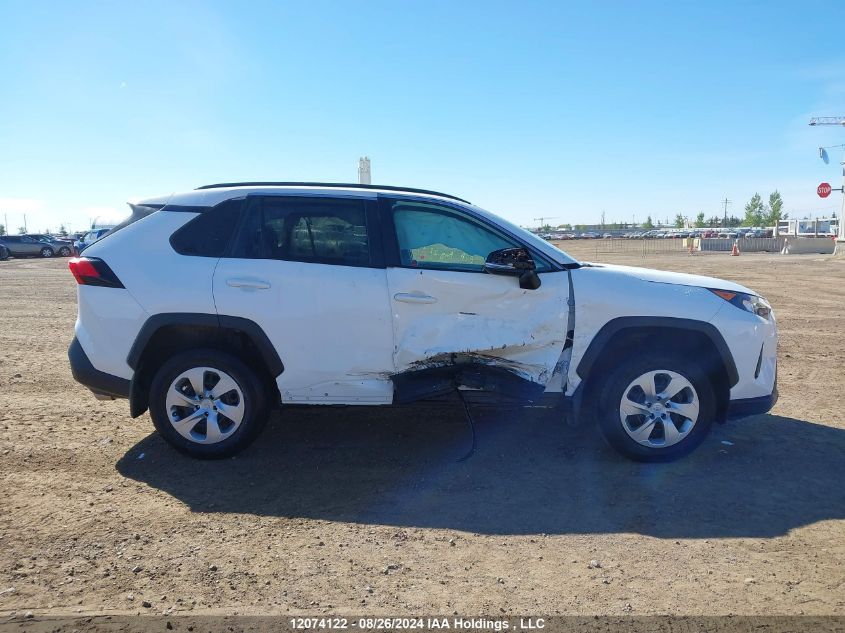 2T3B1RFV8MC248626 2021 Toyota Rav4 Le