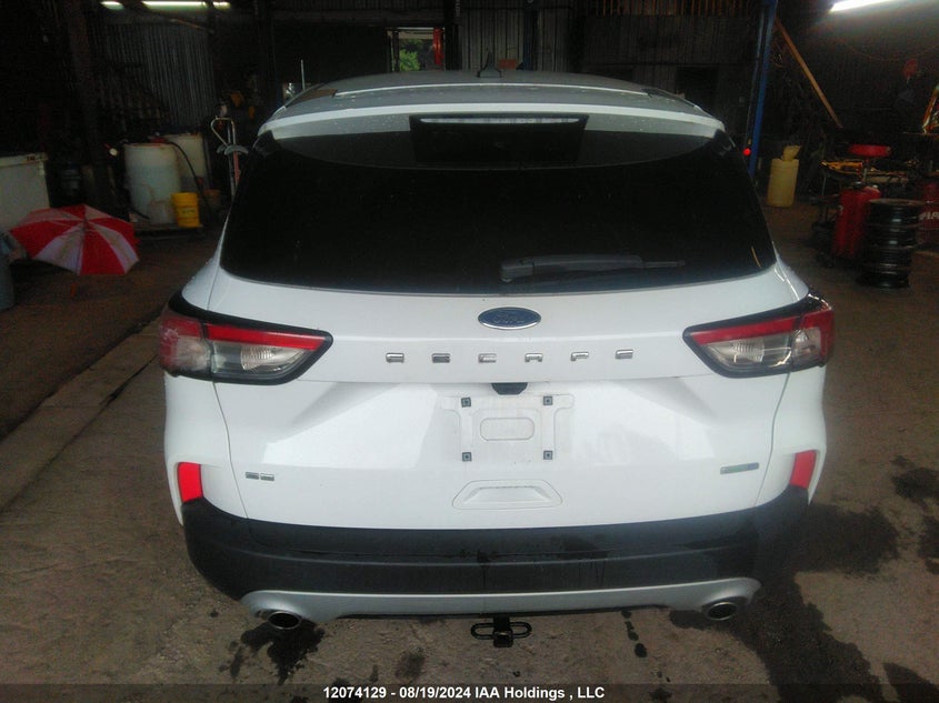 2020 Ford Escape Se VIN: 1FMCU9G61LUB76144 Lot: 12074129