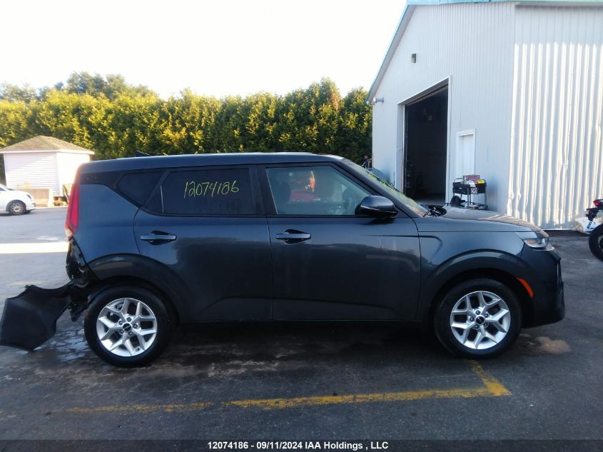 KNDJ33AU2N7819234 2022 Kia Soul Ex