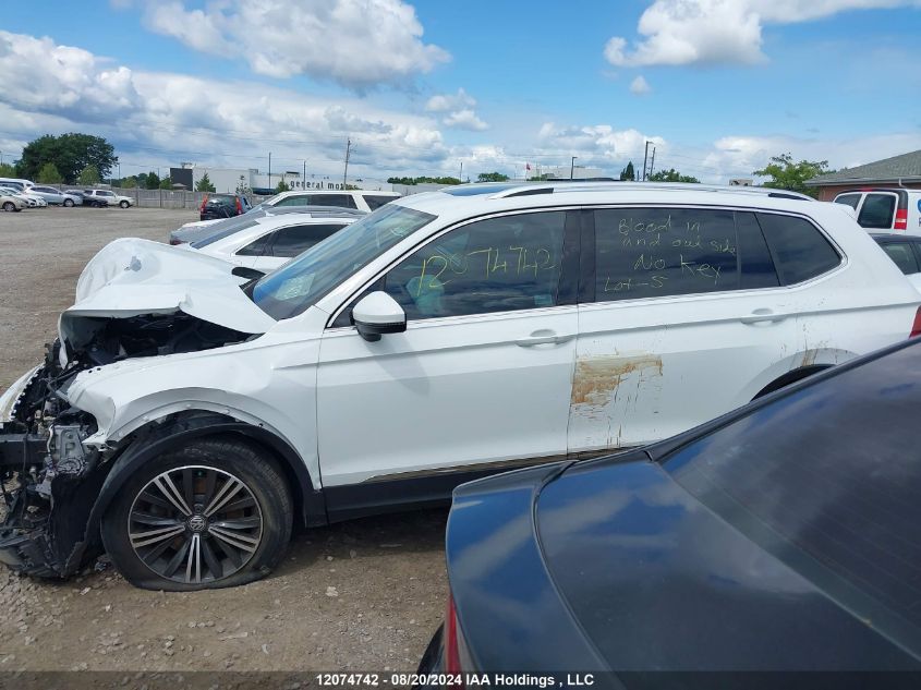 2018 Volkswagen Tiguan Sel Premium VIN: 3VV4B7AX9JM012390 Lot: 12074742