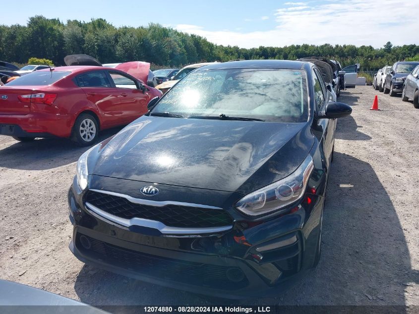 3KPF24AD8KE100371 2019 Kia Forte